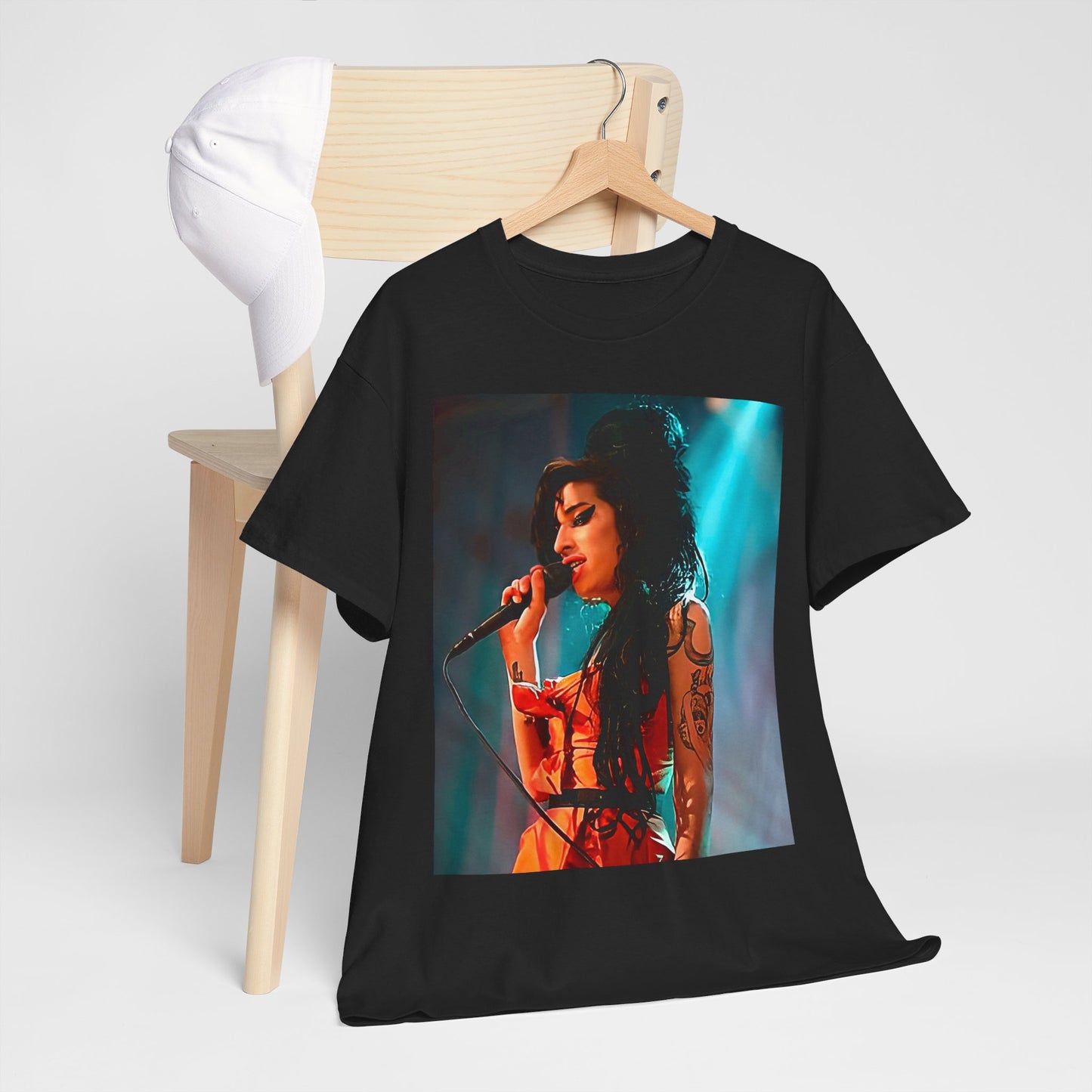 Amy Winehouse T-Shirt