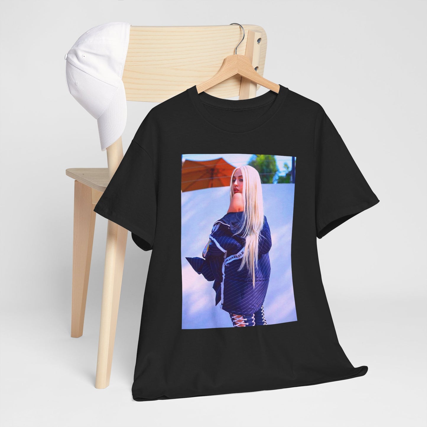 Ava Max T-Shirt