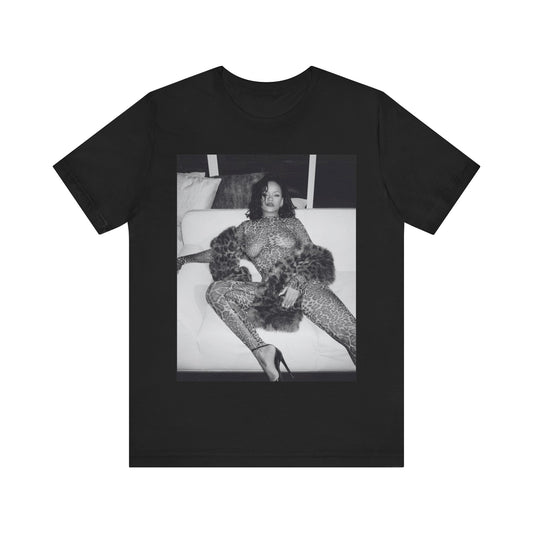 Rihanna T-shirt Unisex Graphic Music Tee Concert merch